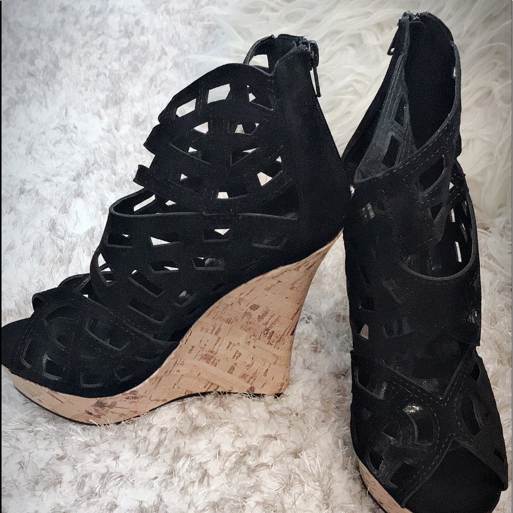 Shoes - Picture 2 of 2